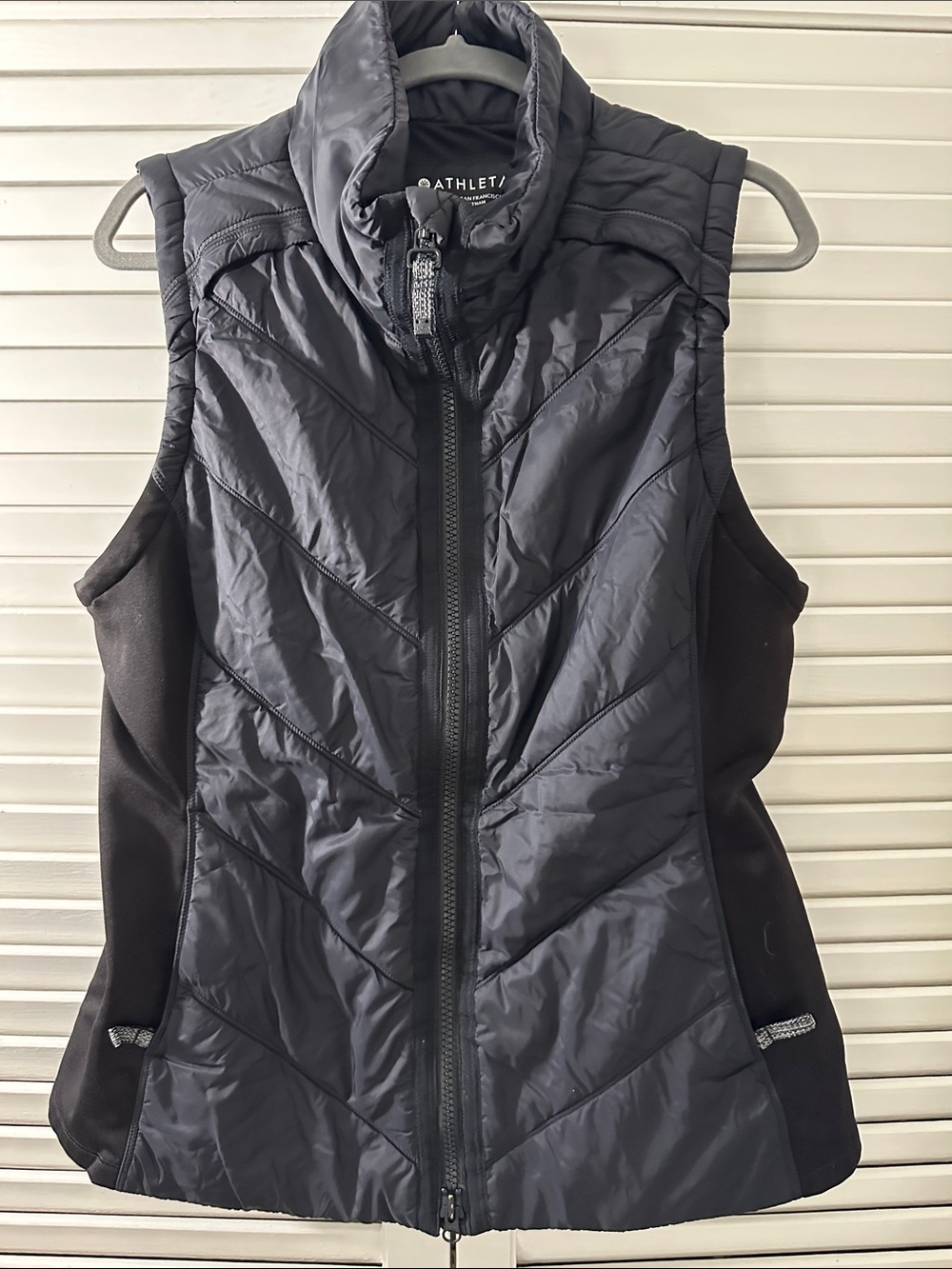 Athleta Black Quilted Hybrid Vest with Stretch Sides